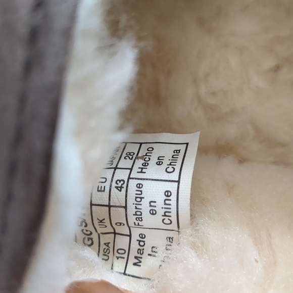 UGG men's shoes - Picture 7 of 7